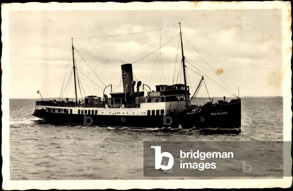 Steamer Rheinland on the lake off Borkuma