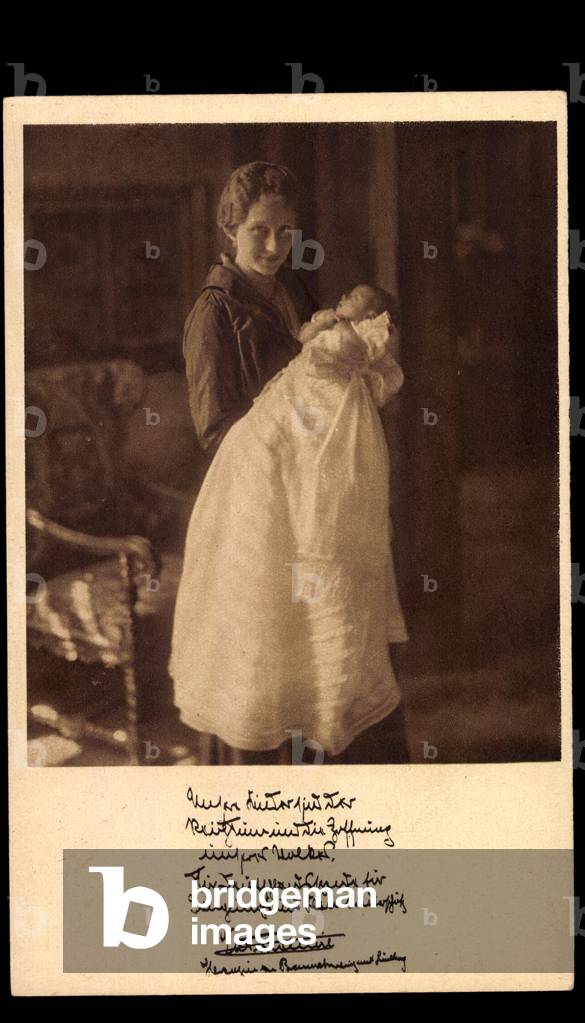 Duchess Viktoria Luise zu Braunschweig with child