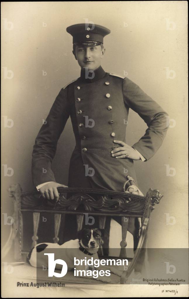 Prince August William of Prussia, Uniform, Terrier