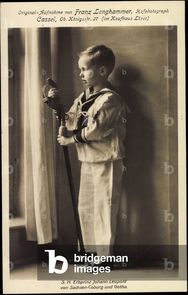 Ak Hereditary Prince Johann Leopold of Saxony Coburg Gotha, Saber (b/w photo)