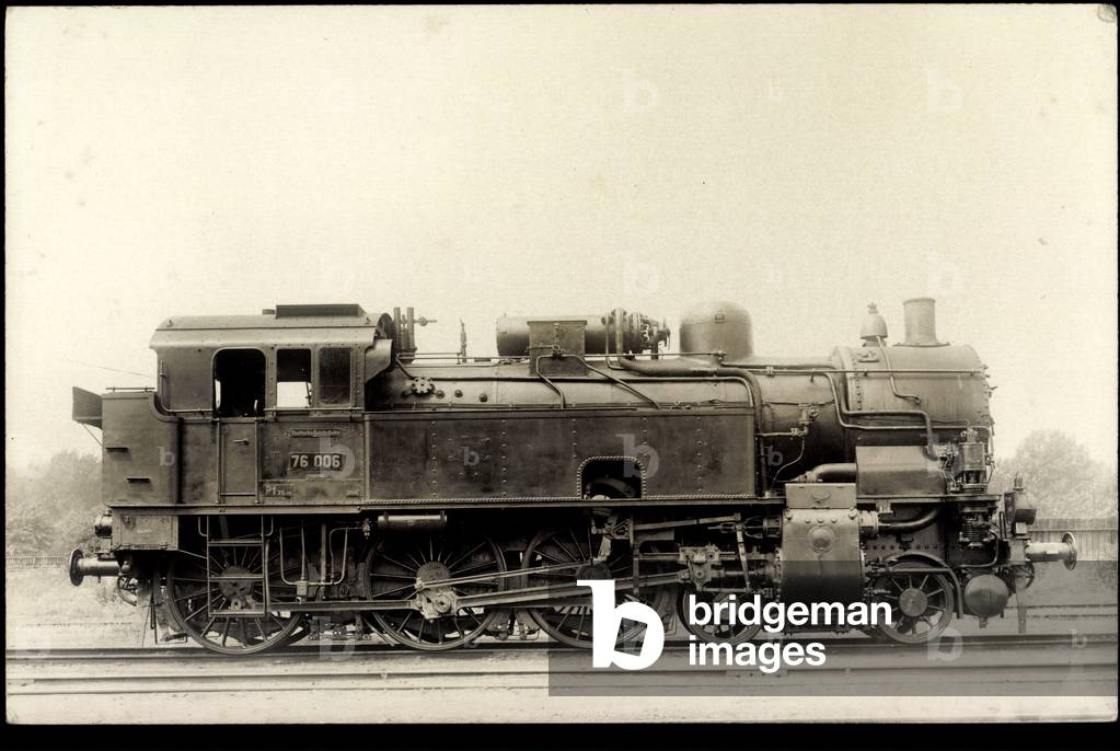 Photo German fast locomotive No. 76 006 Prussia