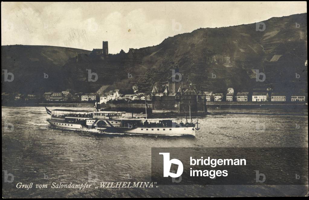 Salon steamer Wilhelmina, Dutch steamship