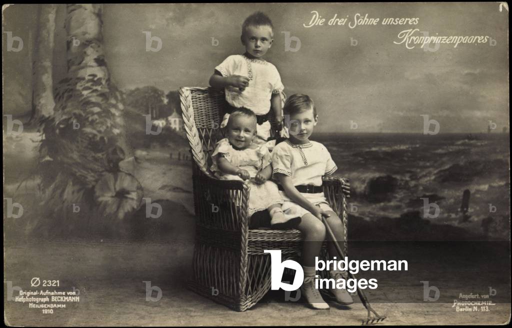 Ak Prince Wilhelm with Prince Louis Ferdinand and Prince Friedrich (b/w photo)