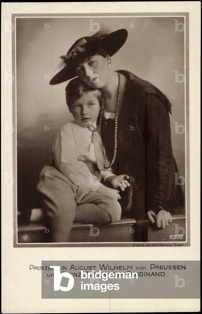 Ak Princess August William of Prussia, Prince Alexander Ferdinand, NPG 6392 (b/w photo)