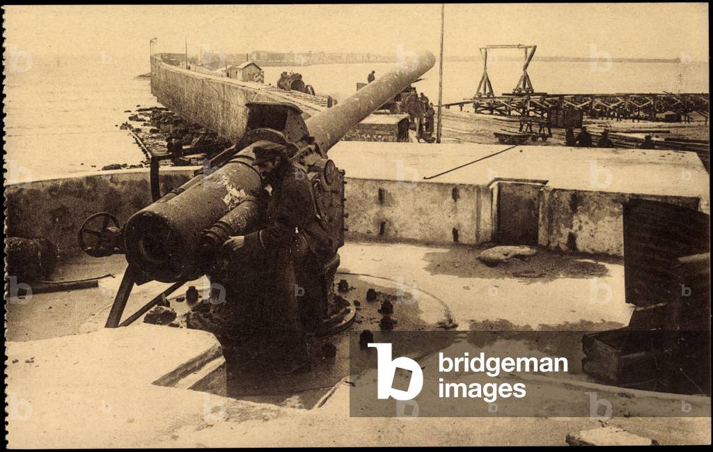 Zeebrugge West Flanders, German Cannon, Port