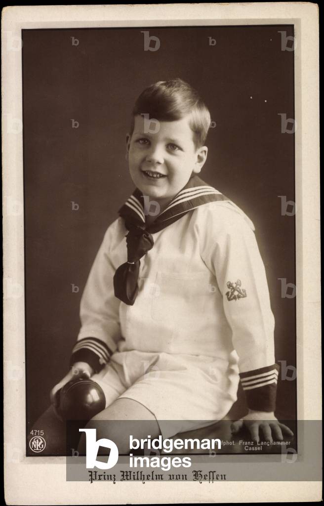 Passepartout Ak Prince Wilhelm von Hessen, NPG 4715, Sailor Suit (b/w photo)
