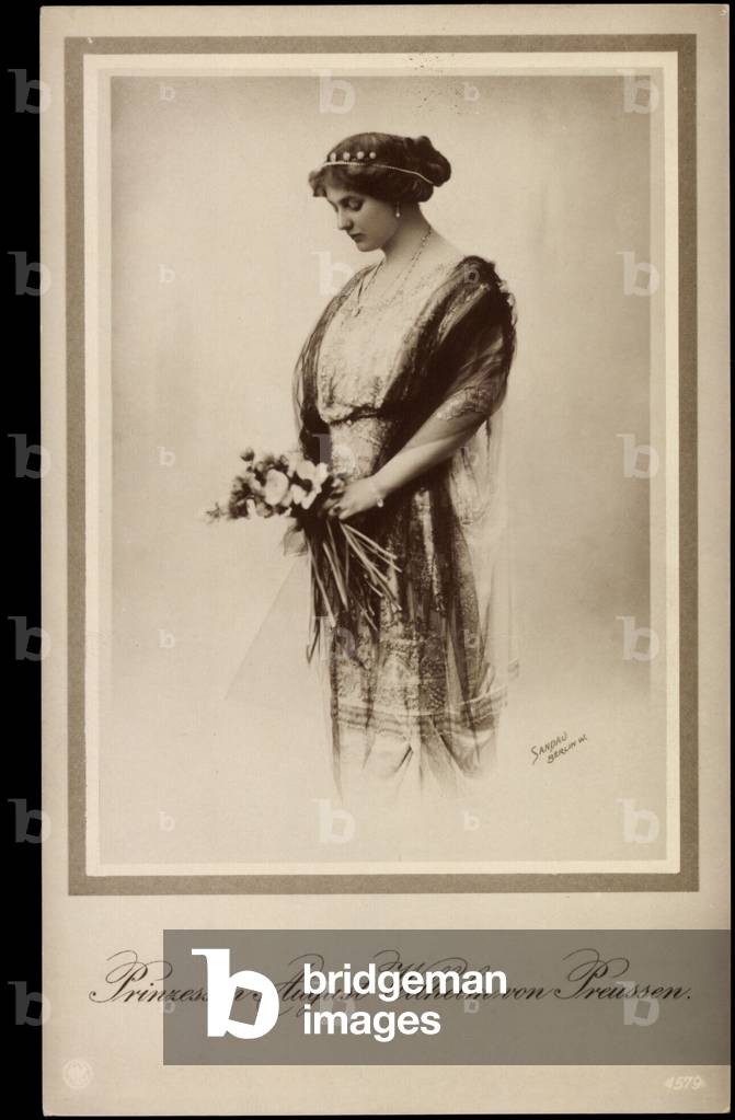 Princess August Wilhelm v Prussia, NPG 4579