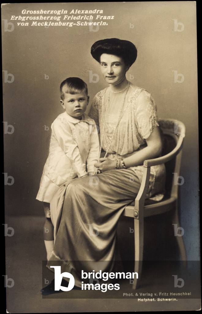 Ak Grand Duchess Alexandra, Hereditary Grand Duke Friedrich Franz, Mecklenburg Schwerin (b/w photo)