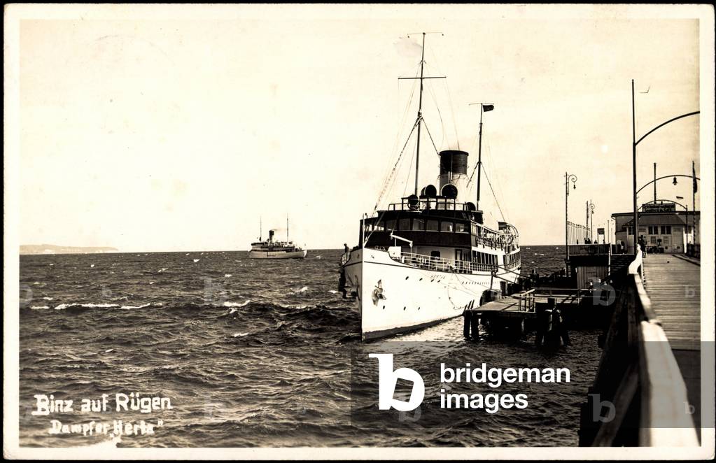 Photo Binz on Rügen, steamer Hertha in the harbour