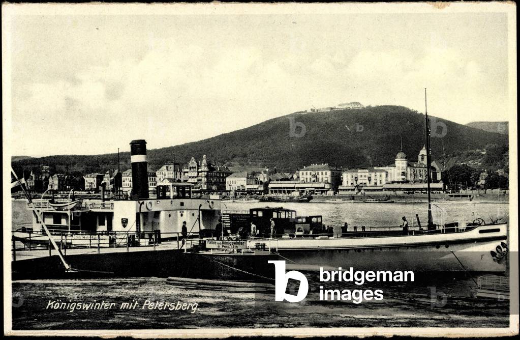 King's winter, view of the harbour, steamers, houses