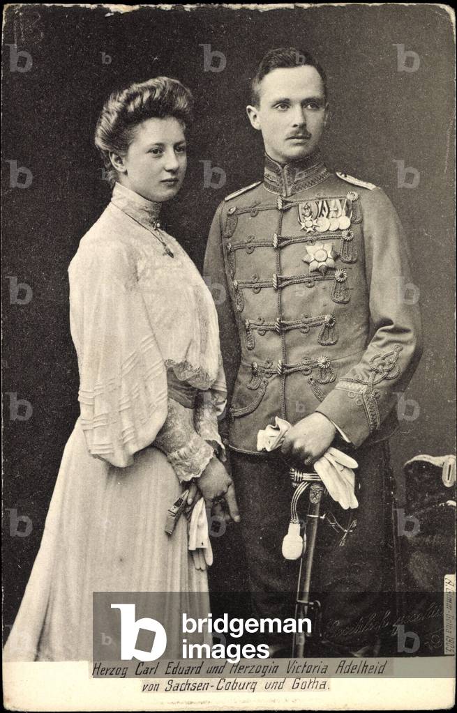 Ak Herzog Carl Eduard, Herzogin Victoria Adelheid, Sachsen Coburg Gotha (b/w photo)