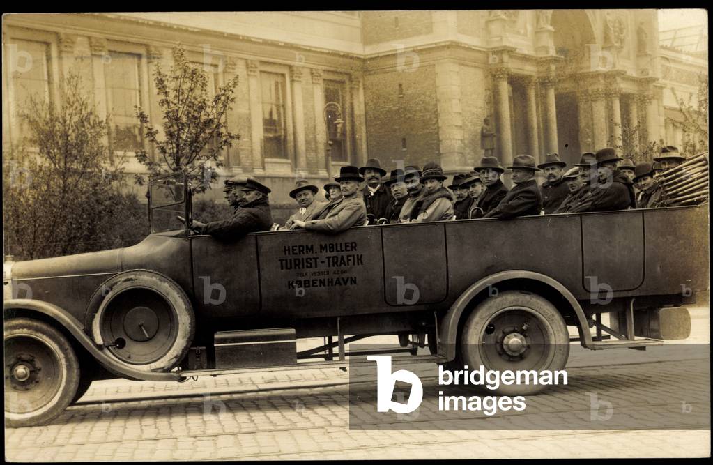 Photo Denmark, Saxon. Farmer, May 1926, Coach