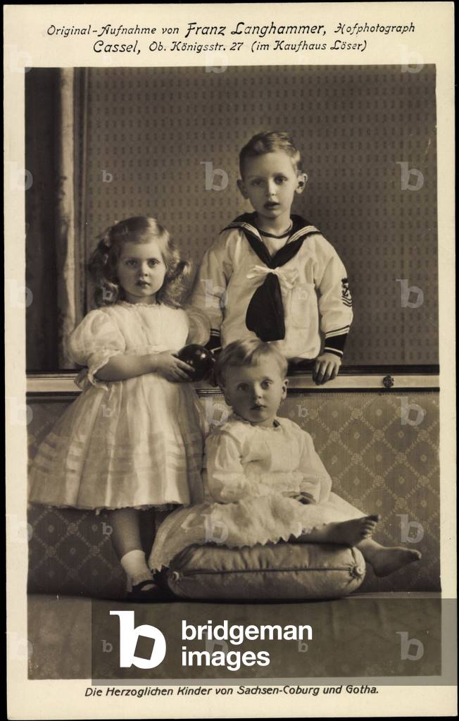 Ak Ducal Children of Saxony Coburg Gotha, Prince, Princess (b/w photo)
