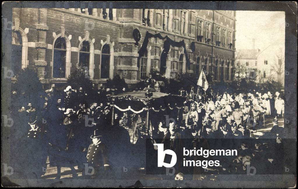 Funeral procession with coffin, nobility Saxony Weimar Eisenach