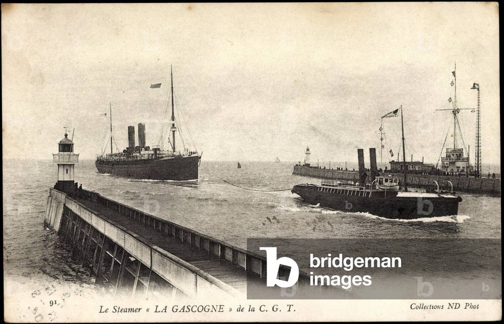 Steamship La Gascogne the CGT, pier, lighthouse