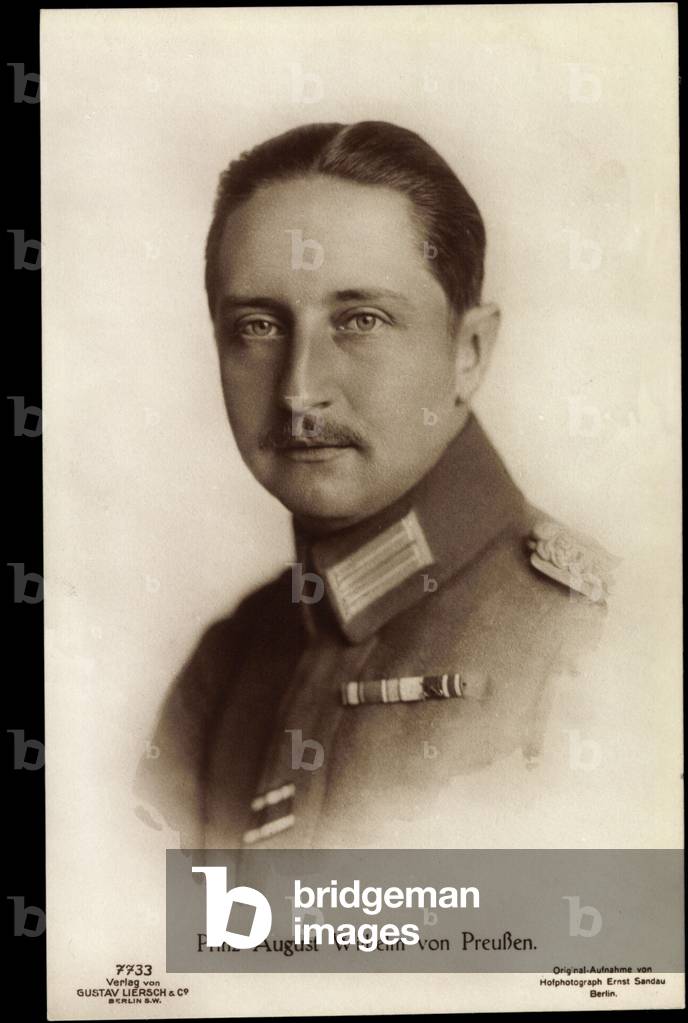 Ak Prince August William of Prussia, Liersch 7733, Uniform (b/w photo)