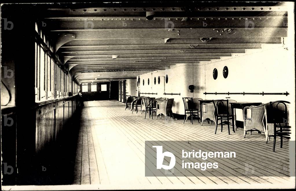 Foto HAPAG, Dampfer Albert Ballin, Promenadendeck