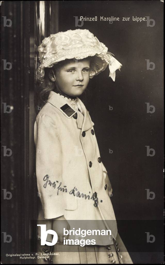 Ak Princess Karoline zur Lippe als Kind, Fashionable Hat (b/w photo)