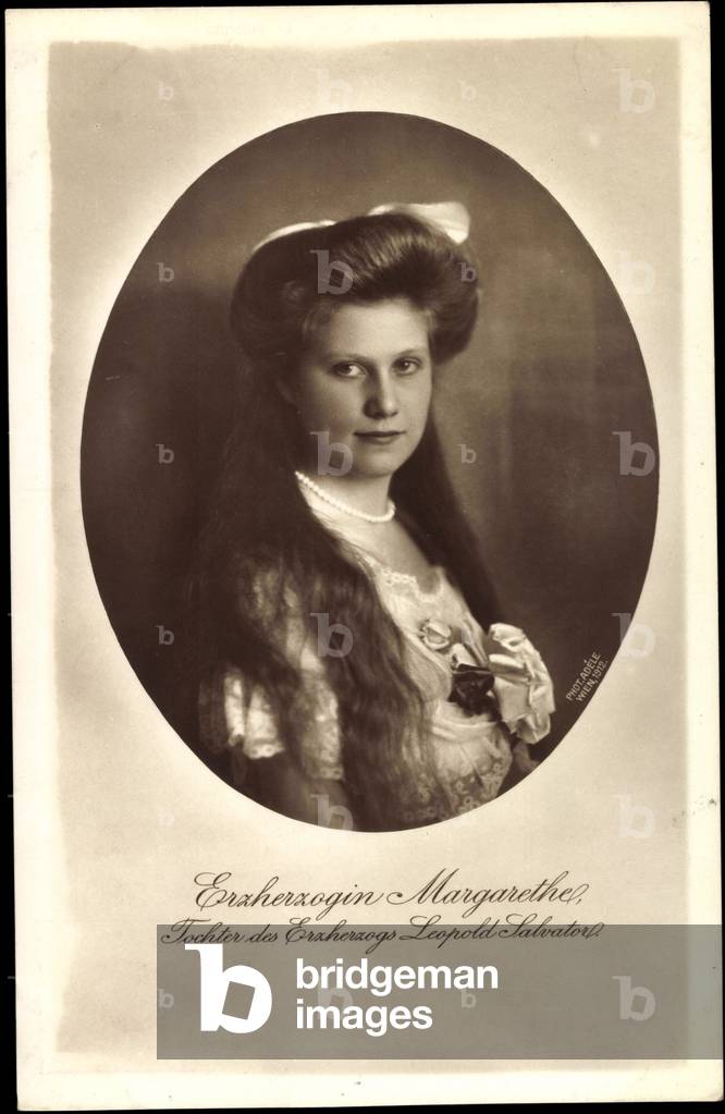 Passepartout Ak Archduchess Margarethe, daughter of Leopold Salvator (b/w photo)