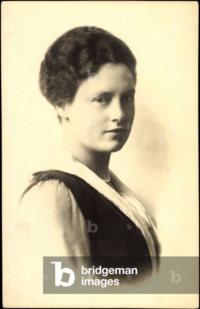 Ak I.K.H Princess Wiltrudis of Bavaria in portrait (b/w photo)