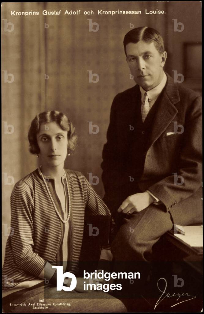 Ak Portrait of Crown Prince Gustaf Adolf and Crown Princess Louise (b/w photo)