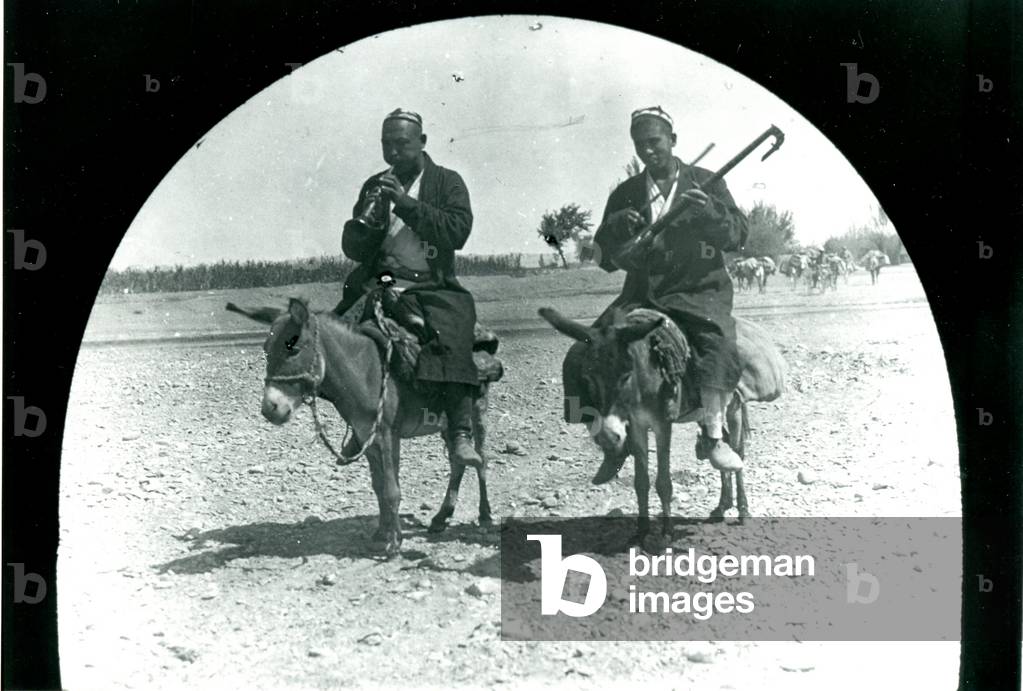 Strolling Players, Kashgar, c.1930s (b/w photo)