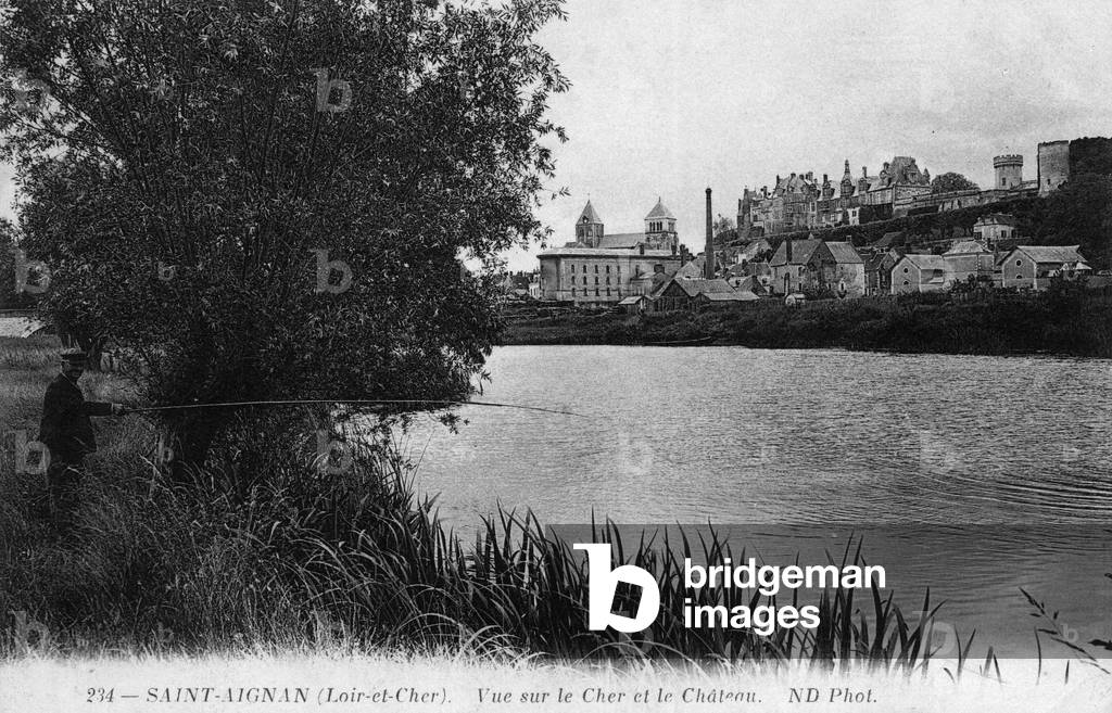 City of Saint Aignan (Saint-Aignan) (Loir-Et-Cher): view of the river du cher and the castle - Postcard, 20th century