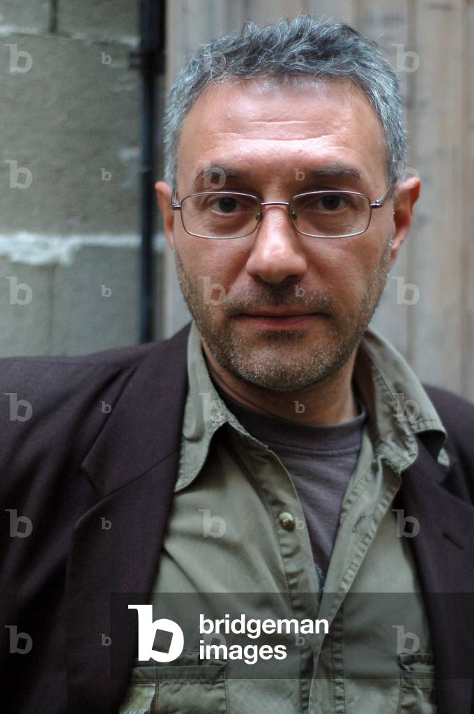 Portrait of Olivier Allemane, cartoonist. photography 2008.