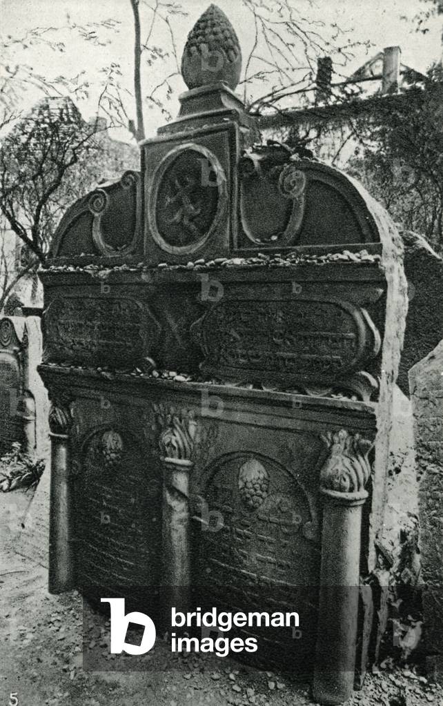 Maharal 's tomb in Prague Jewish cemetery