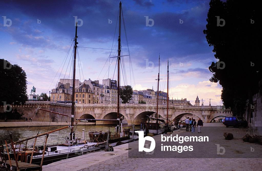 Paris: Topographic Views of the Seine, 2001 (photo)