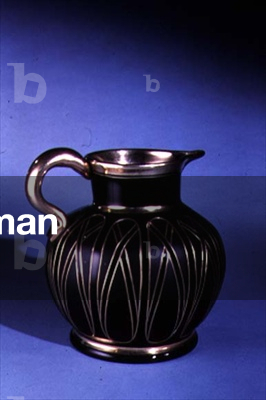 Hyalith-Glaskrug, vergoldet und graviert, zugeschrieben dem Gewächshaus von Graf von Buguov, Böhmen, um 1830