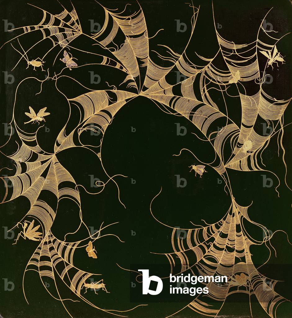 Inro decorato con ragnatele e insetti (hiramakie oro su terra nera) (per interni vedere 2668)
