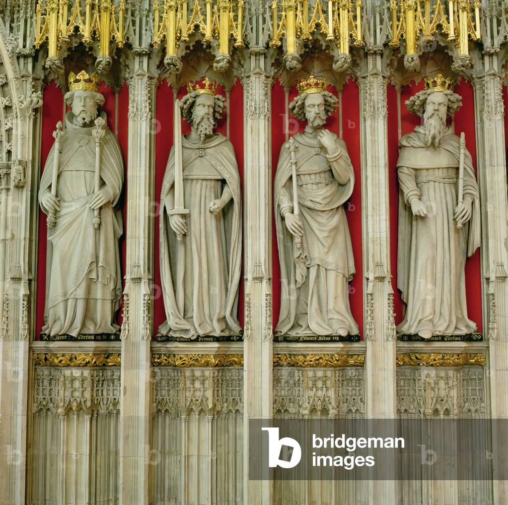 Statues of four kings (photo)