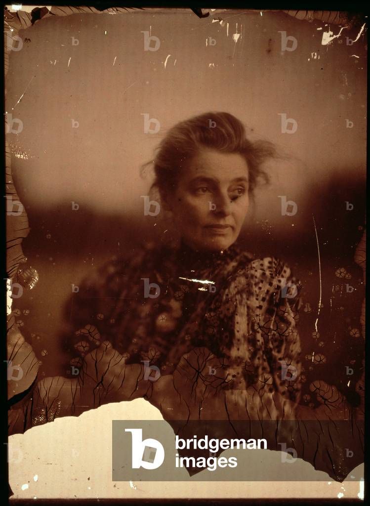 Portrait photograph of Beatrice Webb (1858-1943) (autochrome photo) (see also 2900)