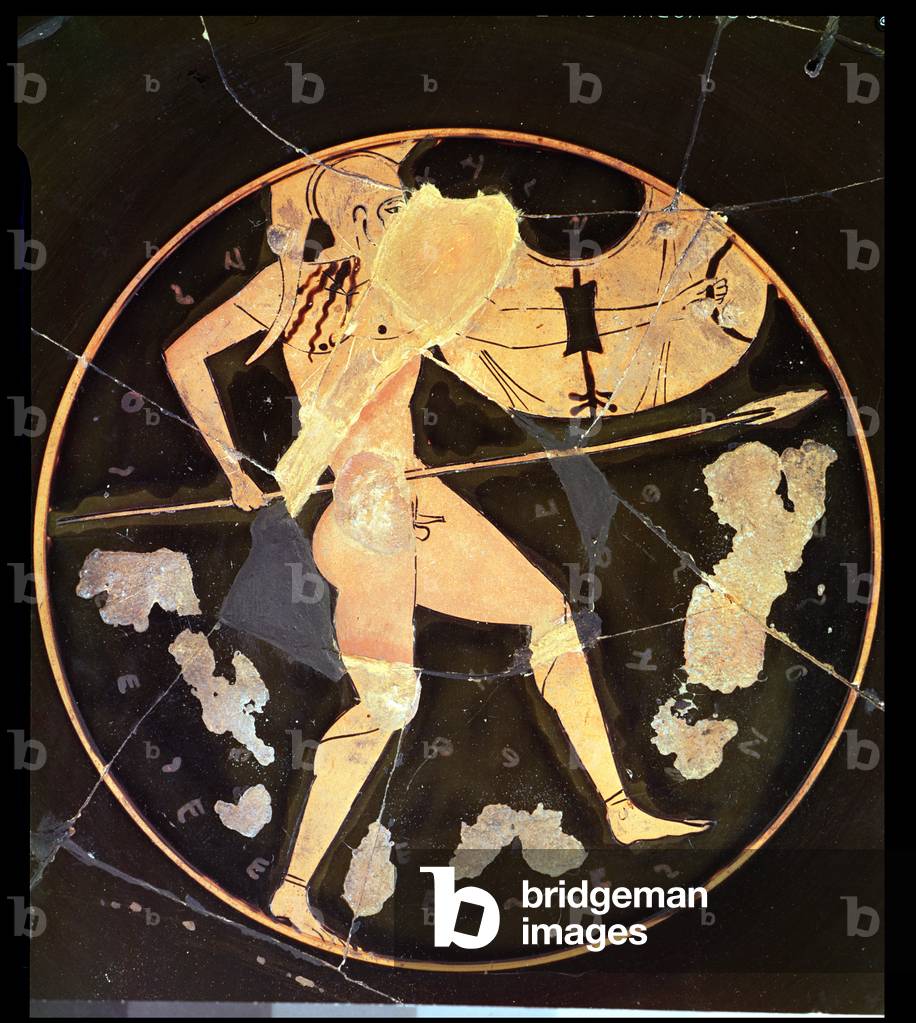Athenian red-figure kylix depicting a Greek warrior, Greek (c.500 BC)