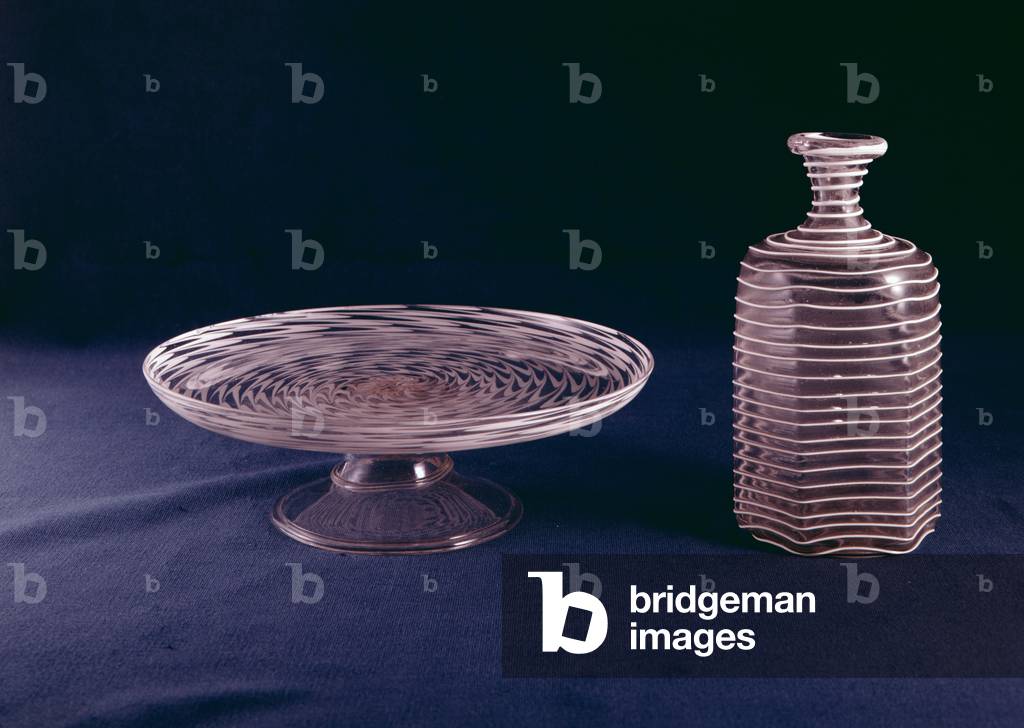 Immagine di Arti decorative "Facon de Venise latticinio tazza e flacone esagonale con spirale in vetro latte t