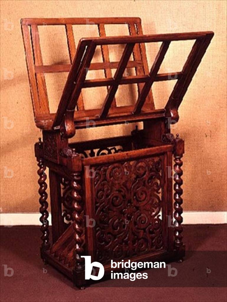 Print stand, walnut with barley-twist columns, 1850-60