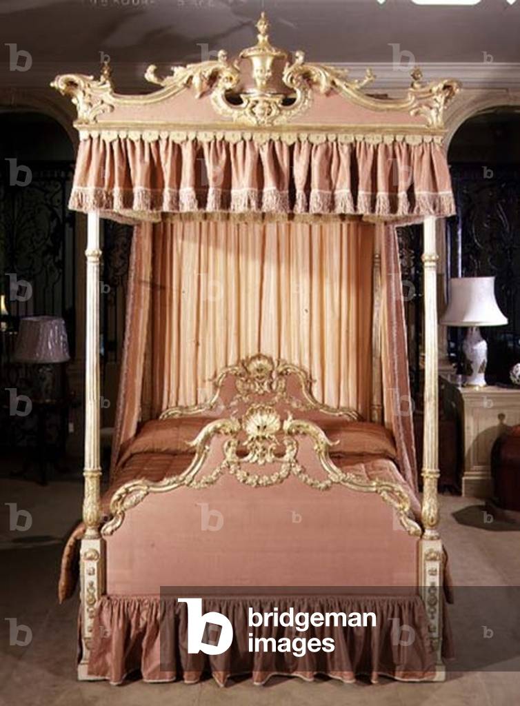 George III four-poster bed, late 18th century (carved and painted giltwood)