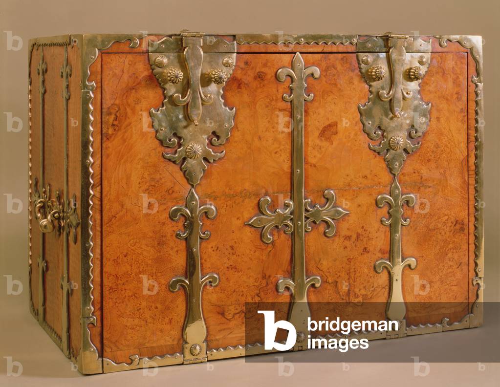 Travelling secretaire with gilt bronze mounts, c.1700 (walnut)