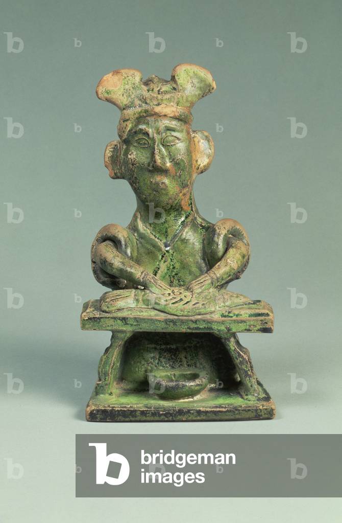 Figure of a fishmonger, tomb artefact, Eastern Han Dynasty, 25-220 (earthenware)