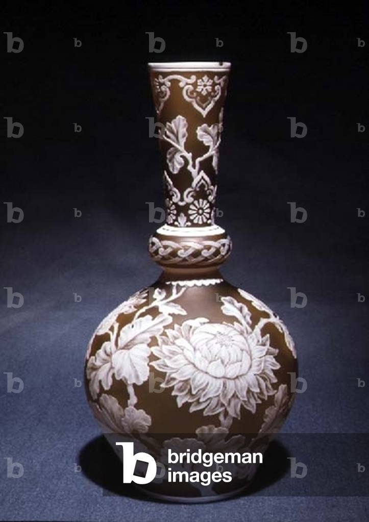 Immagine di Arti decorative "Vaso cammeo in vetro di Thomas Webb and Sons", 19th Secolo