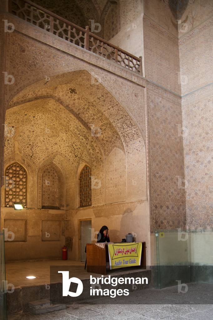 Royal Palace Ali Qapu, Isfahan, Iran (photo)