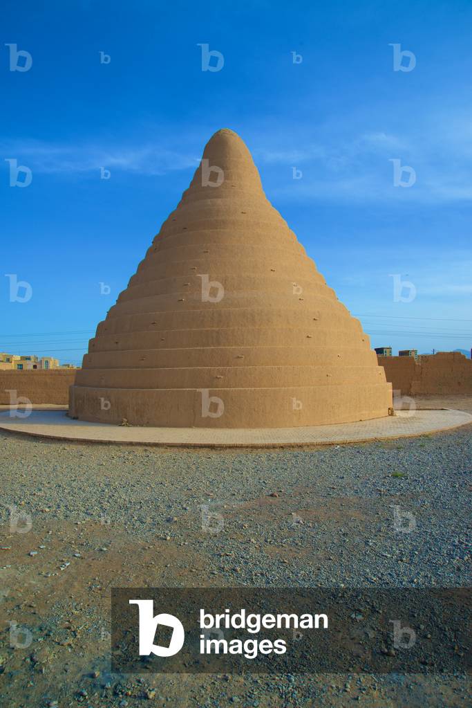 Abarkuh ice house, Iran (photo)