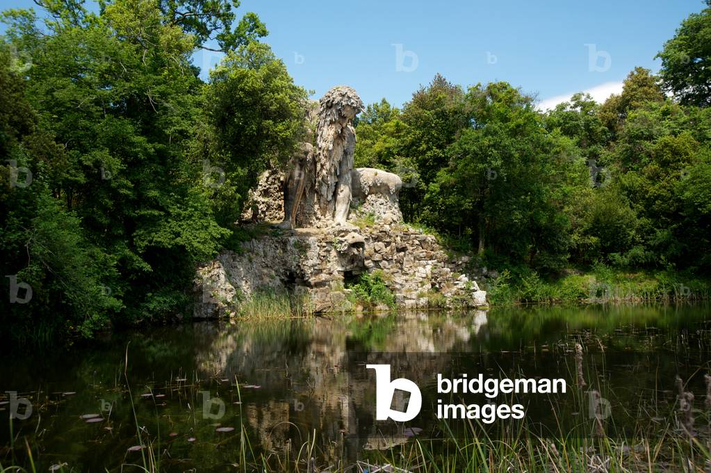 View of the Appennine Colossus (photo)
