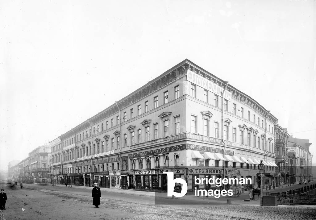 Nevsky Prospekt, St Petersburg, before 1908 (b/w photo)