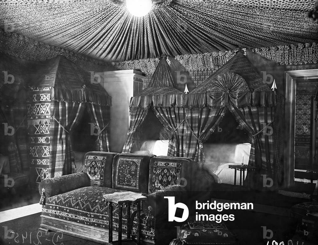 Interior of Yegerov's baths, St Petersburg, early C20th (b/w photo)