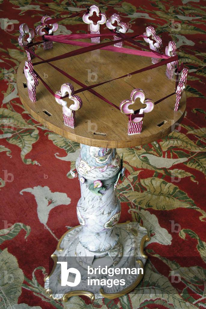 The Cat's Cradle board game, The Regent's Gallery (photo)