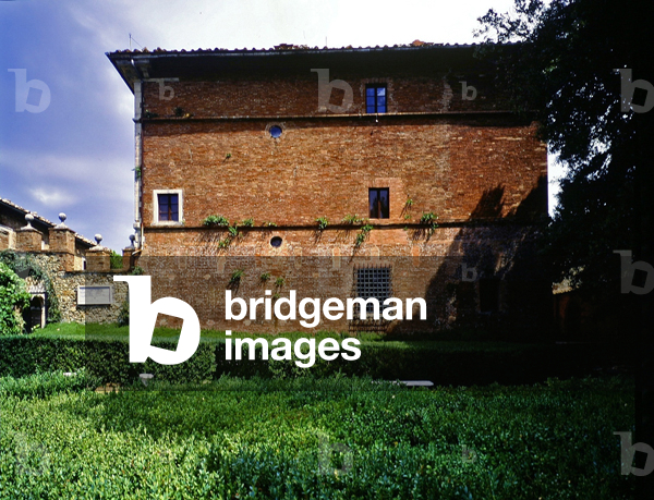View of the Villa Dell'Anqua from the garden (photo)