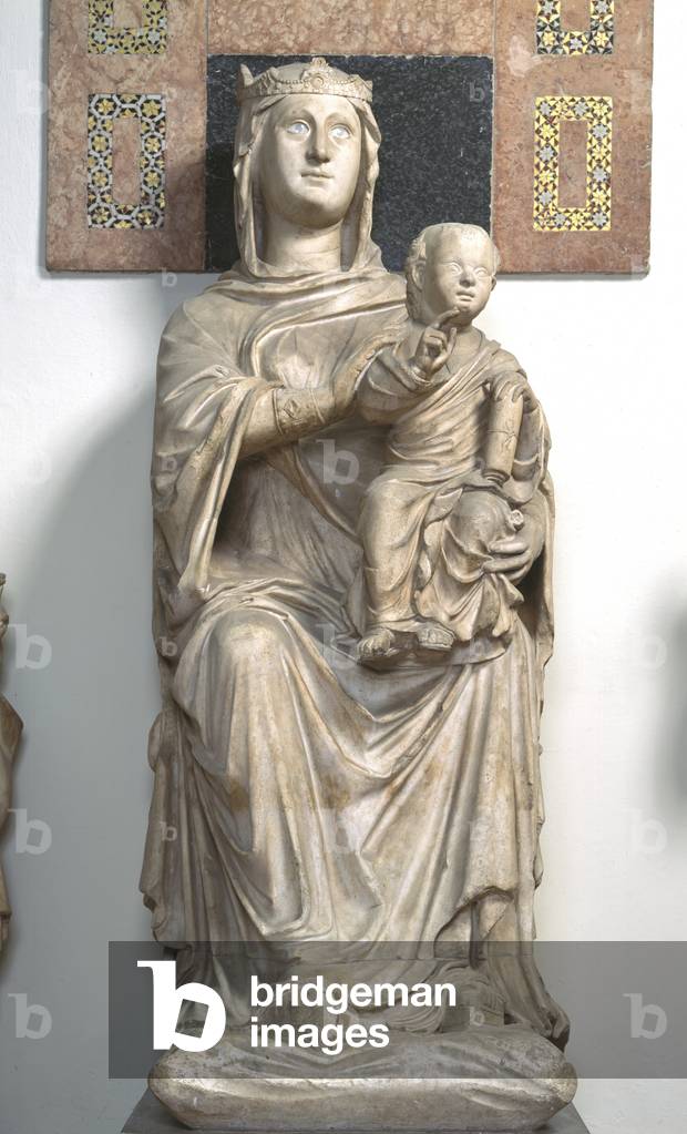 Madonna col Bambino, di Arnolfo di Cambio (c.1245-1301/2) (marble)