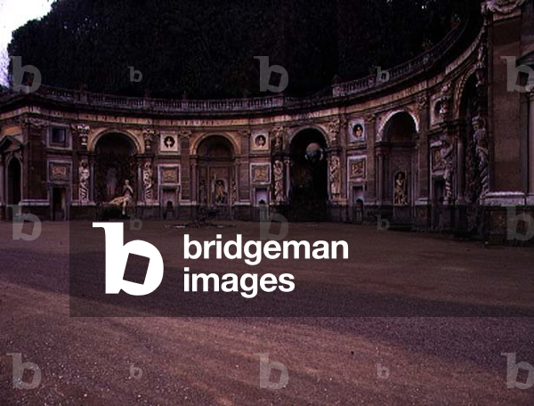 Lateral view of the 'Teatro dell'Aqua' (Water Theatre) a semicircular nymphaeum with statuary and fountains, designed for Cardinal Pietro Aldobrandini by Giacomo della Porta (1532-1602) and completed by Giovanni Fontana (1540-1614) and Carlo Maderno (1556-1629) 1601 (photo)